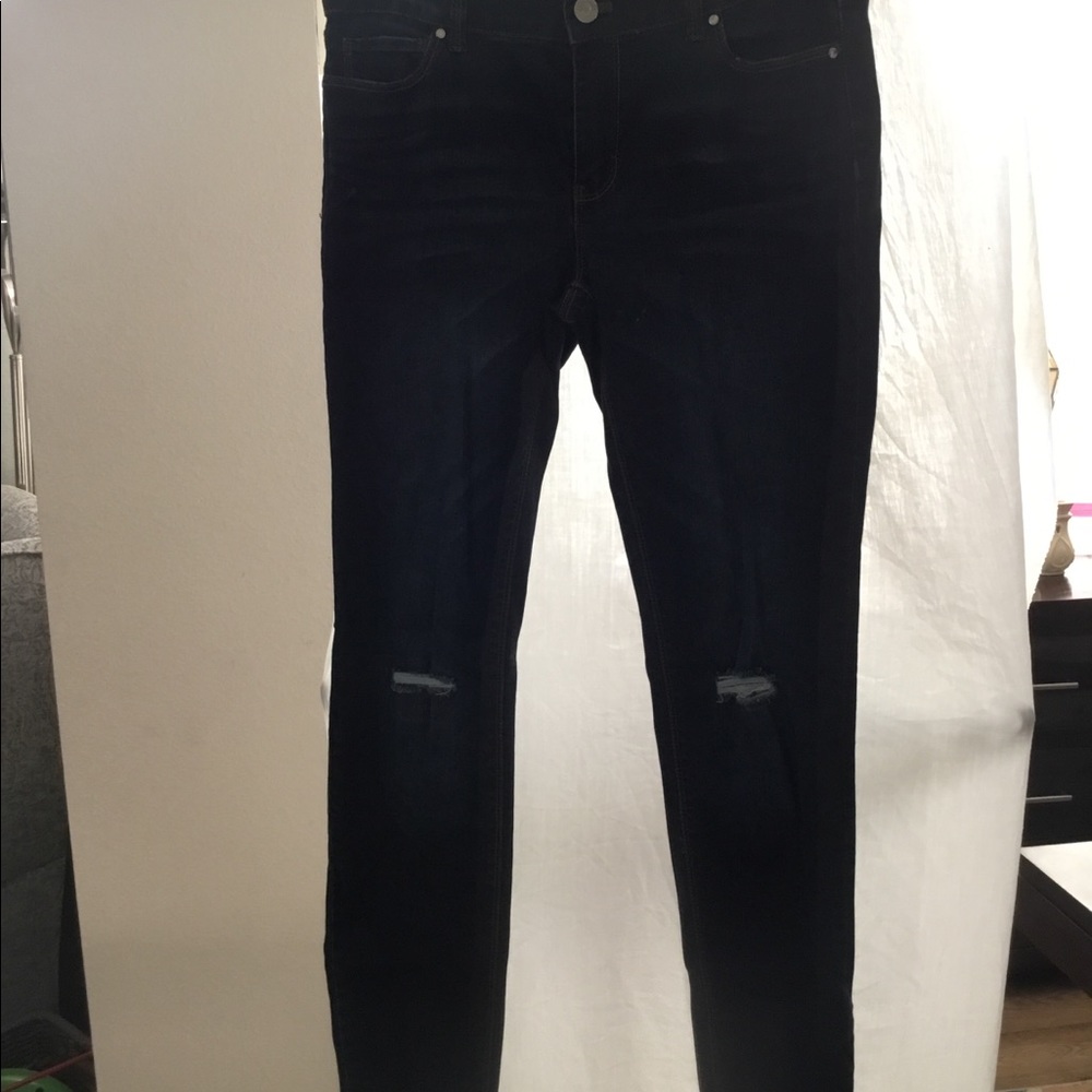 White House Black Market skinny leg jeans